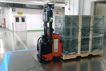 “長跑冠軍”未來機(jī)器人VNT20智能叉車助力企業(yè)高效作業(yè)不停步
