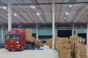 產(chǎn)地建倉、多省直發(fā)！京東物流助力中國(guó)最大實(shí)木家具制造基地降本增效