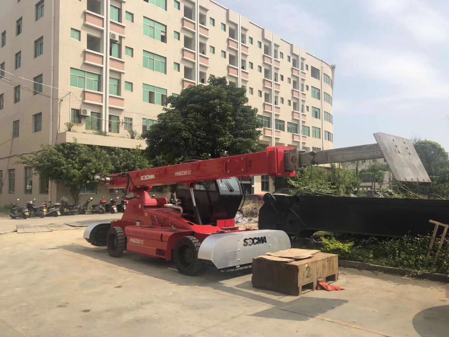清爐熔鋁爐扒渣車伸縮臂SOCMA華南重工生產(chǎn)廠家報價