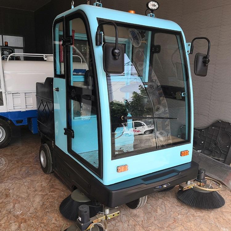   供應駕駛式小型物業清掃車 物業小區自動掃地機 倉庫灰塵清掃車